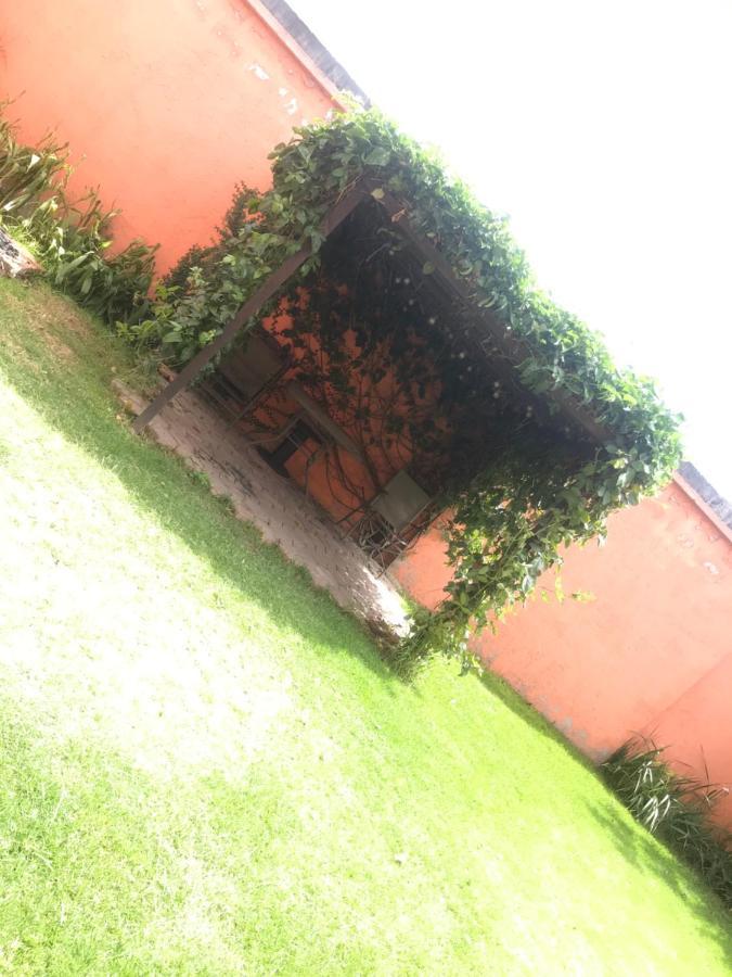 ホテル Edwin Tlaxcala エクステリア 写真